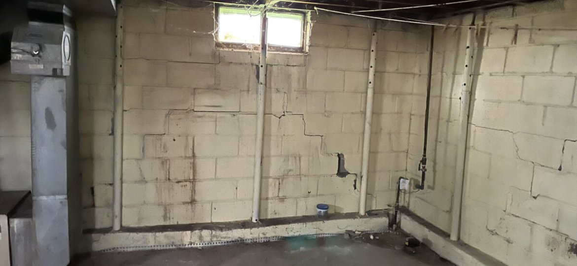 regular-foundation-inspections-aqua-dry-basement-waterproofing-3